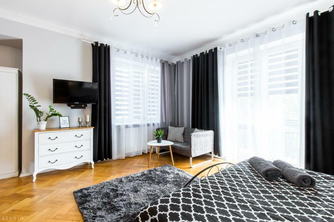 Clicktheflat Apartment Chmielna 7 Warsaw Ngoại thất bức ảnh