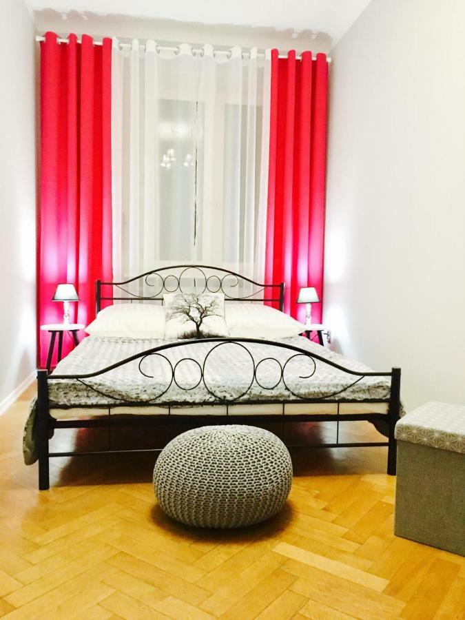 Clicktheflat Apartment Chmielna 7 Warsaw Ngoại thất bức ảnh